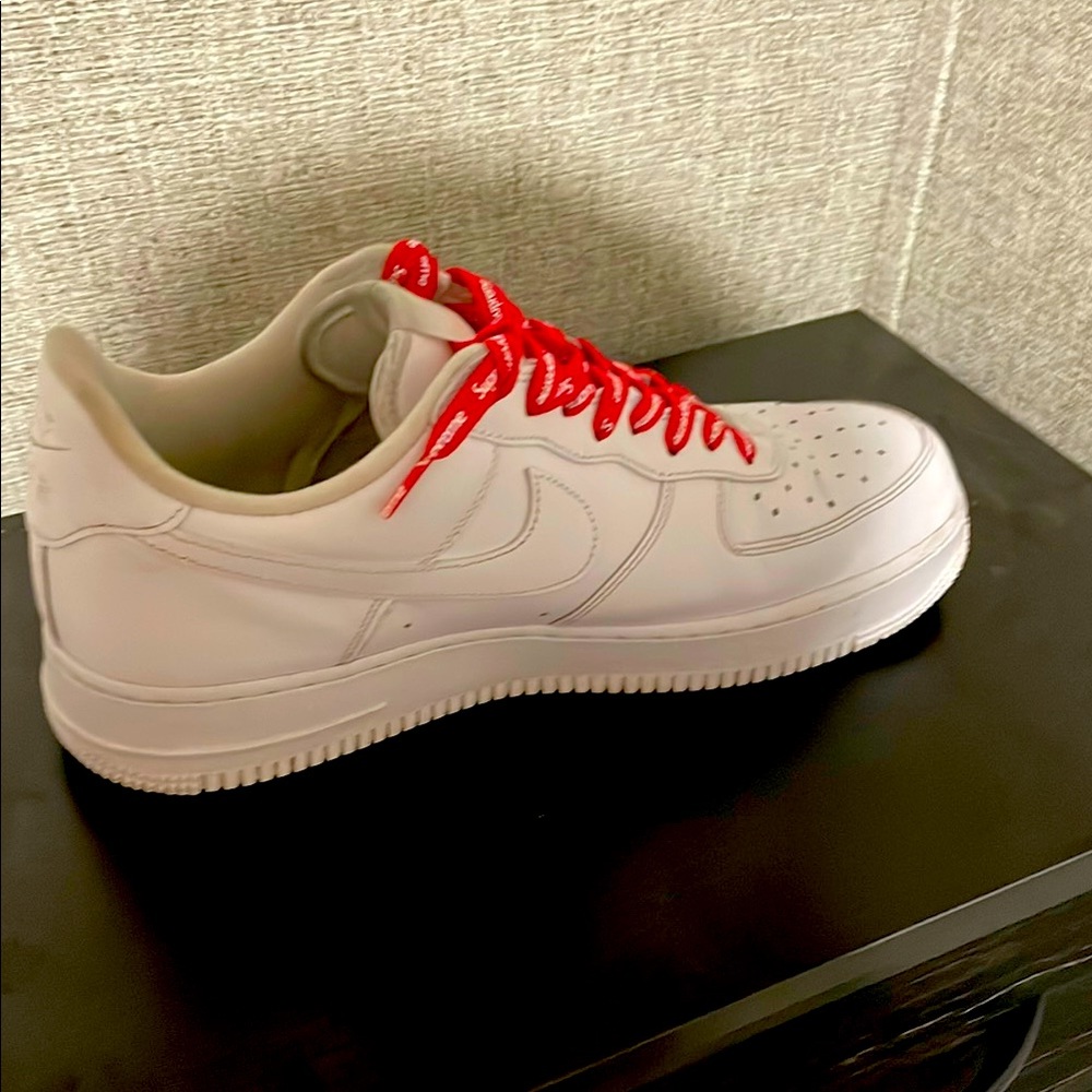 Nike Men's White and Red Sneakers